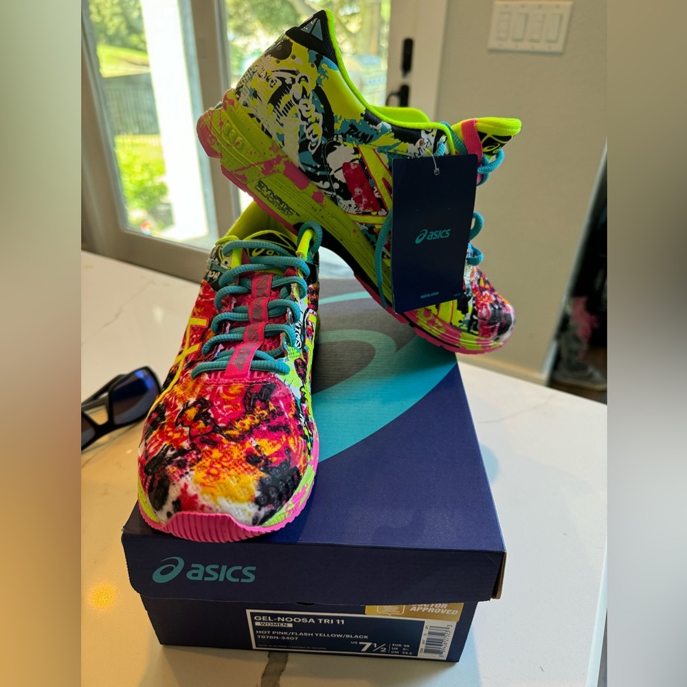 ASICS Gel Noosa Tri 11 Multicolor Sz 7 1/2